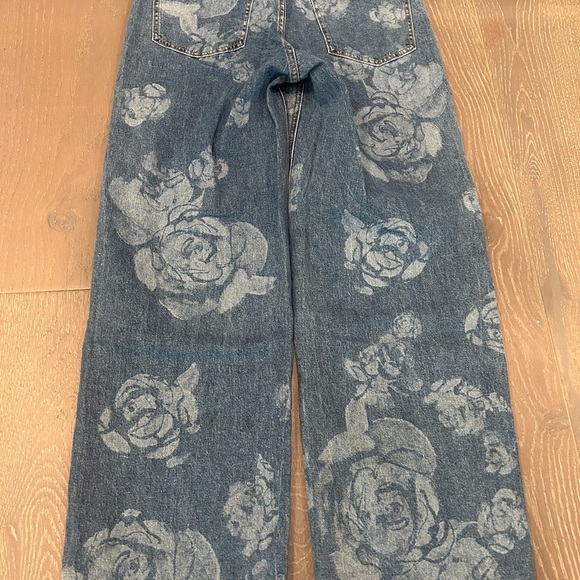 Noli Blue Floral Women's Flare Jeans - Picture 6 of 7